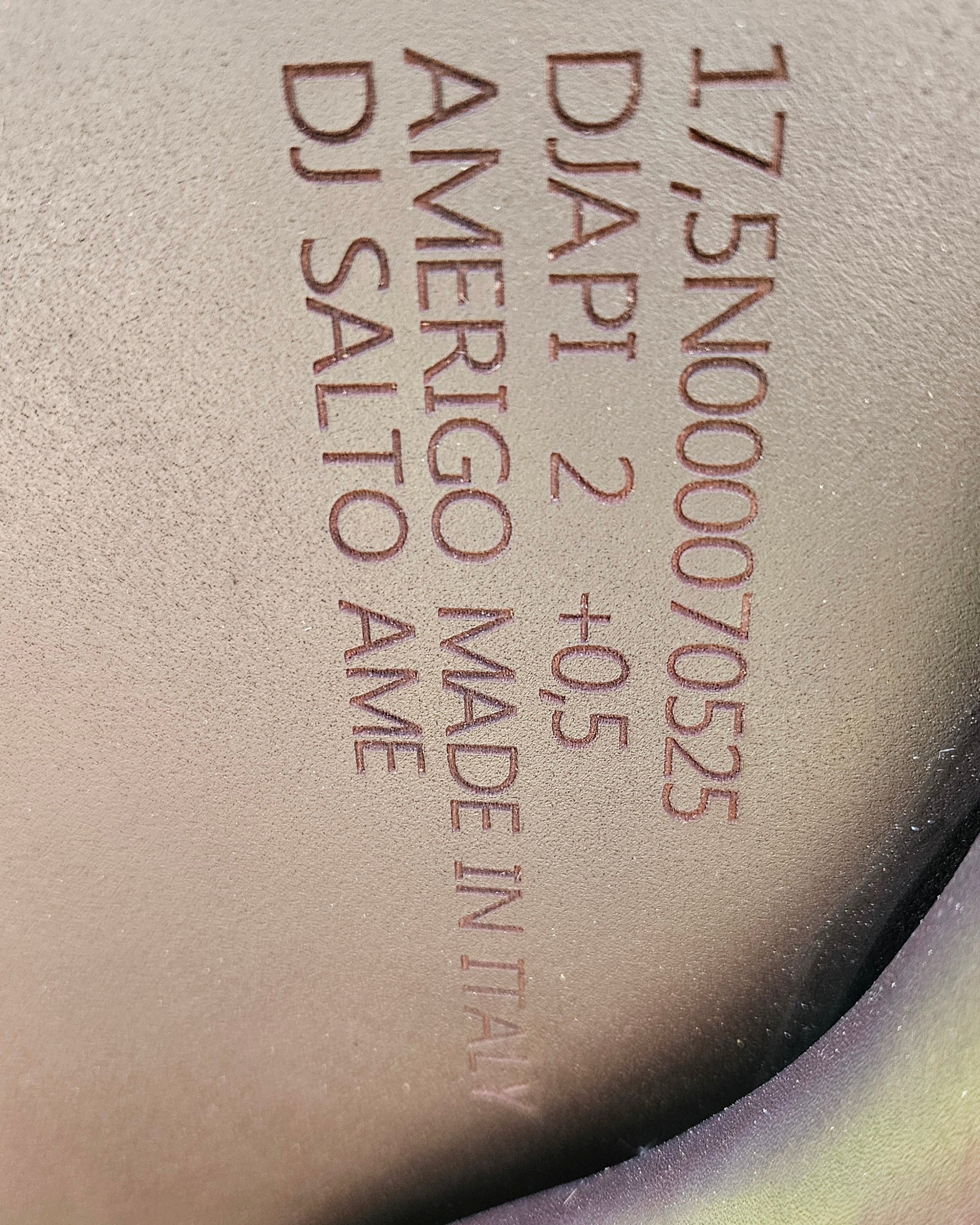 Amerigo DJ 17,5" - hnědá - testační