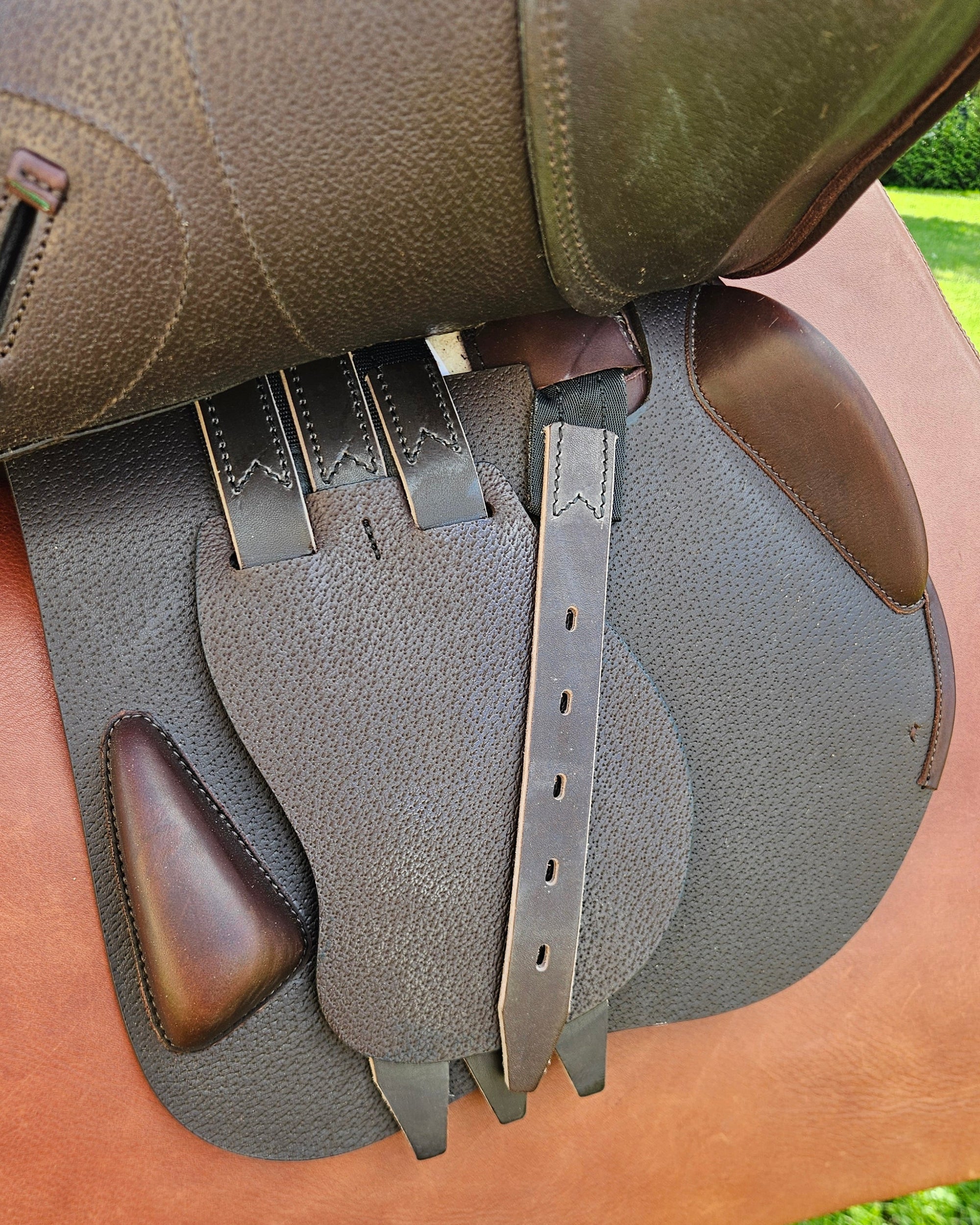 Amerigo DJ 17,5" - hnědá - testační