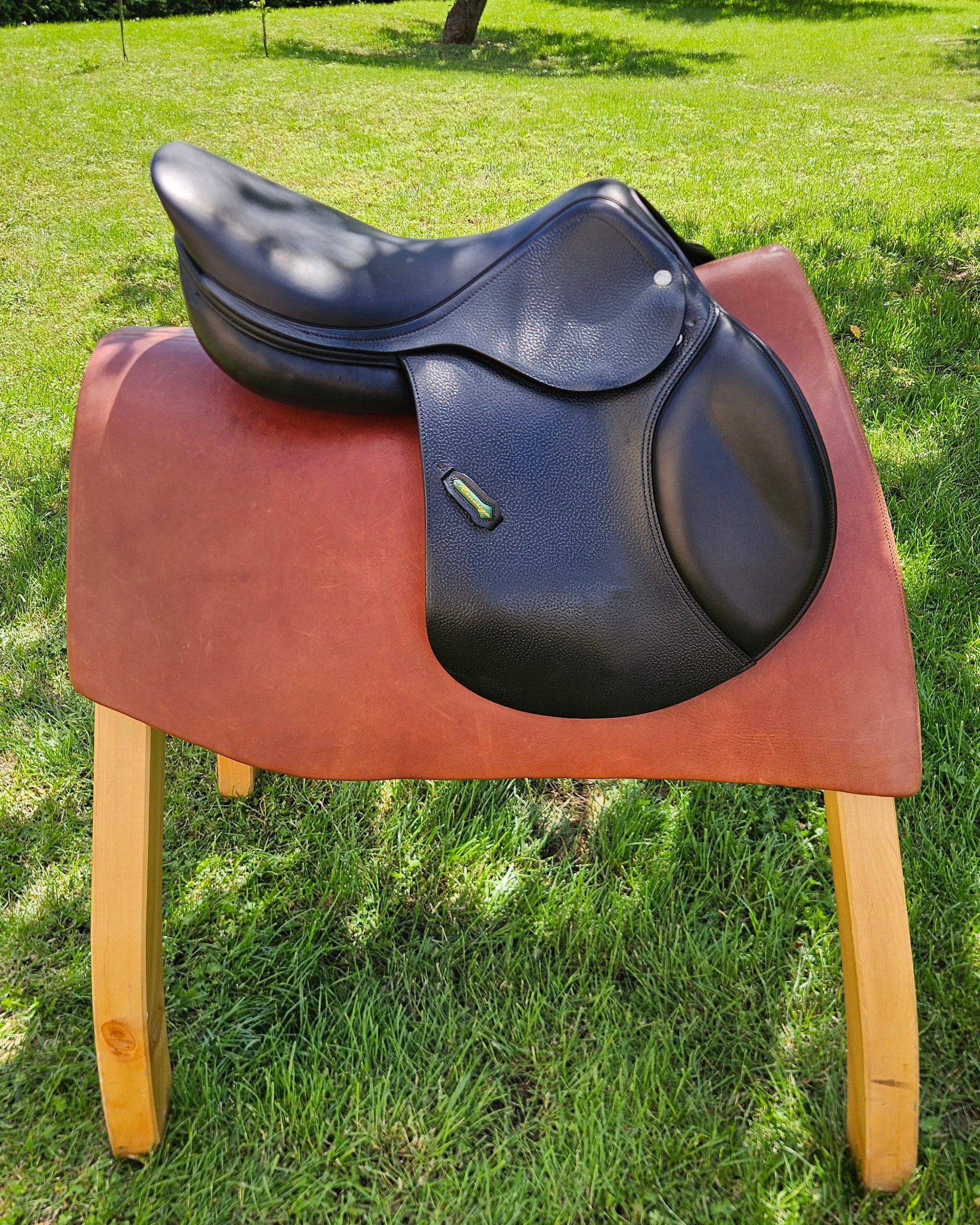 Amerigo HC 17,5" - černá - testační