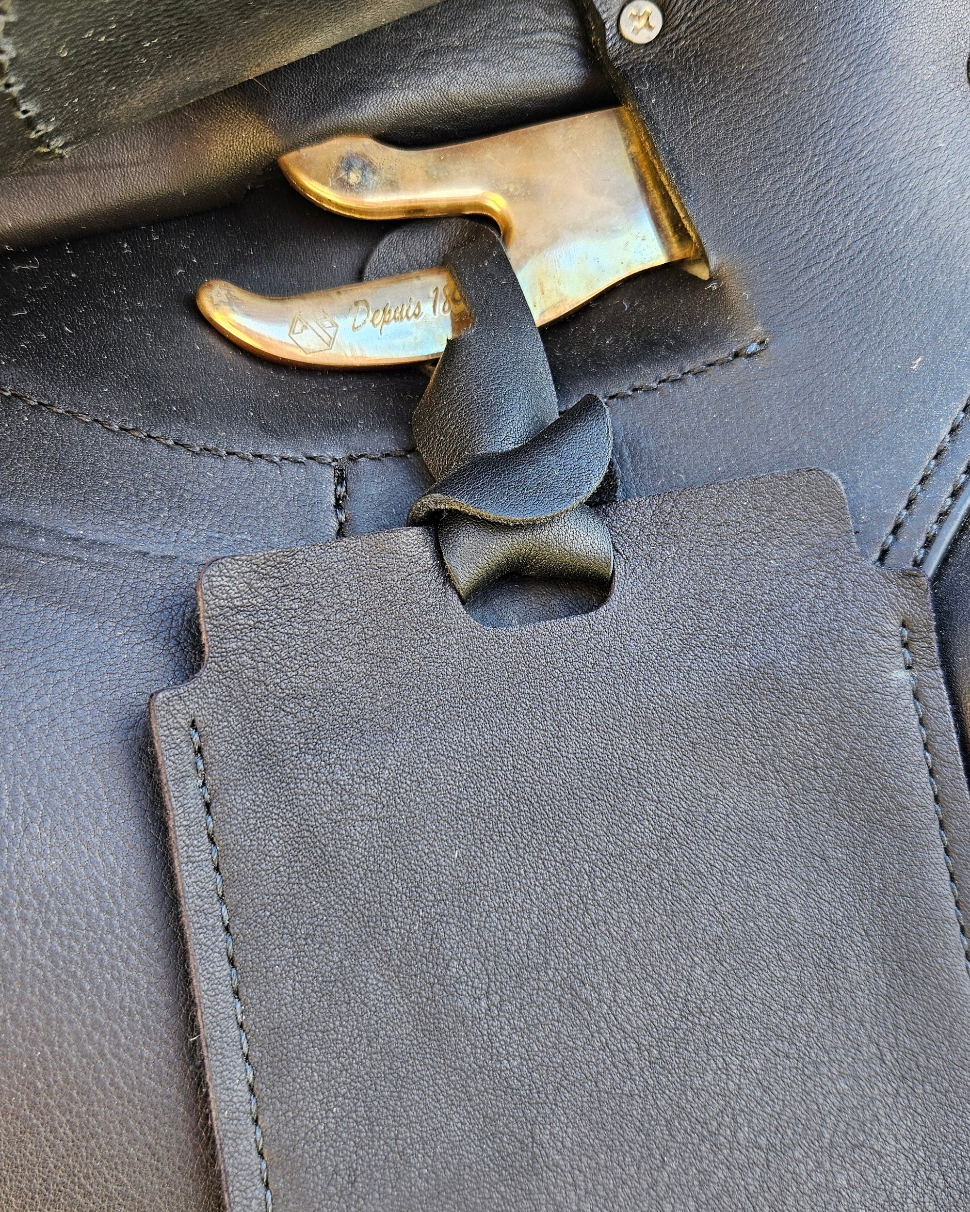 Amerigo HC Dressage 17,5" - černá - testační