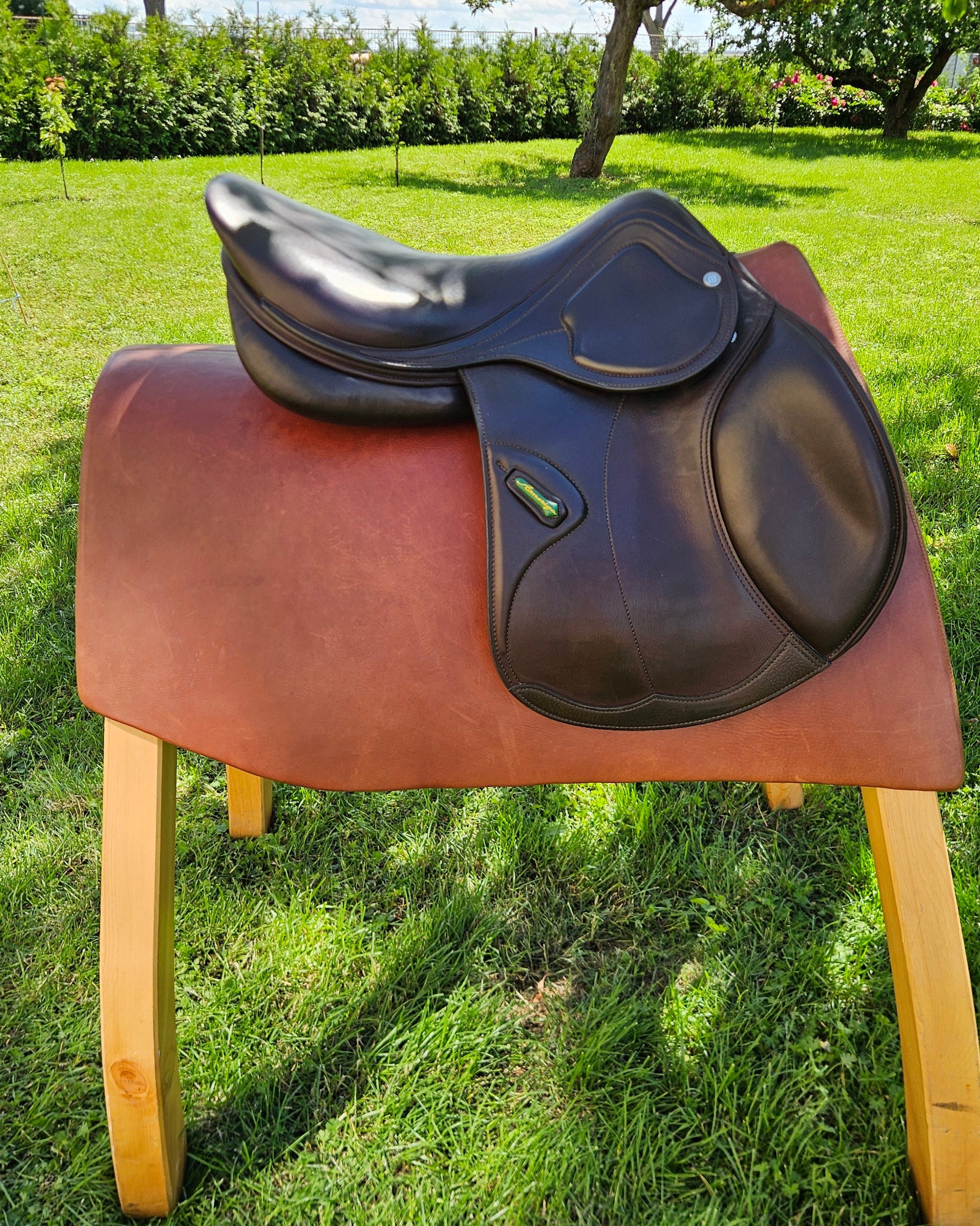 Amerigo DJ Largo 17,5" - hnědá - testační